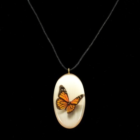 Piece "Butterflies", 3D, 3 × 5.5 cm, selenite