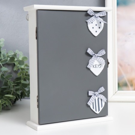 Keywater tree "Three hearts" gray 6x19x25.5 cm-1