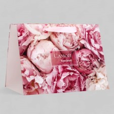 Gift Pack Laminated with a wide bottom, 