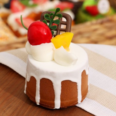 Flee - magnet "Molly Pies" with fruits, 6x6x7cm