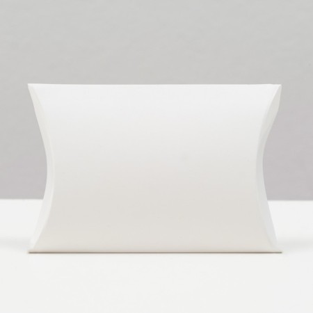 The box is folding, white, 11 x 8 x 2 cm-1