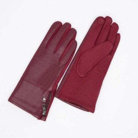 Gloves are female, dimensionless, without insulation, burgundy color