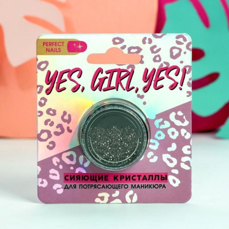Small crystals for the decor of nails, Girl, Yes!