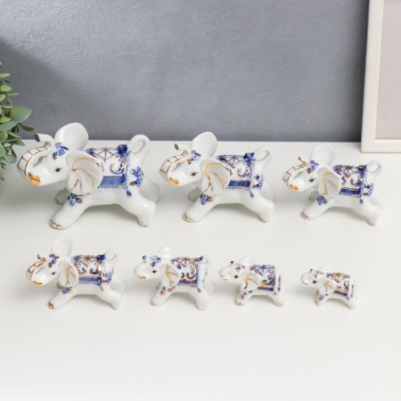 Souvenir Ceramics "Elephants with blue painting" Set 7 pcs H = 11 cm 31.5x23.5 cm