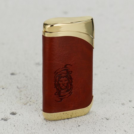 Gas lighter "Leo", 6.7 x 3.3 cm.-2