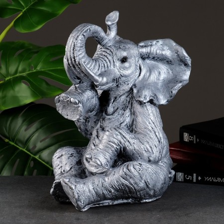 Pigger "Elephant Sitting" silver, 37x24x29cm-3