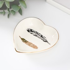 Souvenir ceramic stand for the ring 