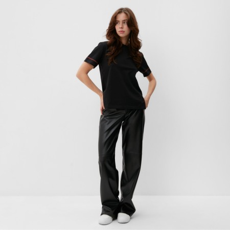 Women's T-shirt with red edging Basic Line Black Color Black, Rr. 52-4