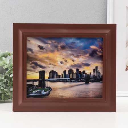 Key closed "Early in the morning" 26.5x31.5 cm nut