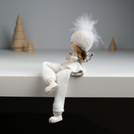 Souvenir Polystone "Angel in a white outfit, in a hat with fluff" sits 6x4x15 cm-2