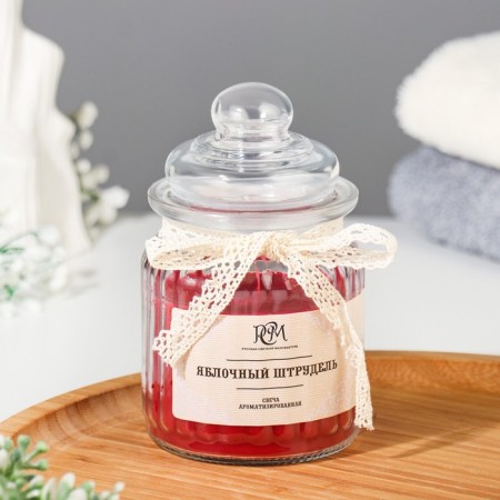 Candle in a jar flavored "apple strudel" 180g, burning time 45h