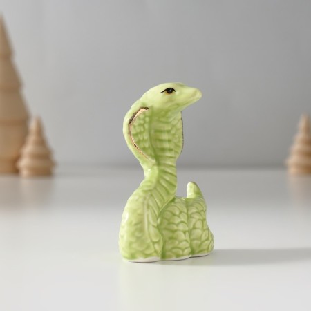 Souvenir Ceramics "Green Cobra" with gold 3x5x7.5 cm-2