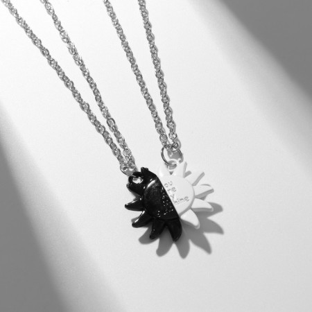 Kulons "Uzolnutinok" on the magnet, the sun, the color is white-black in silver, 45 cm