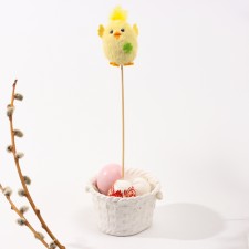 Easter decor on the stick 