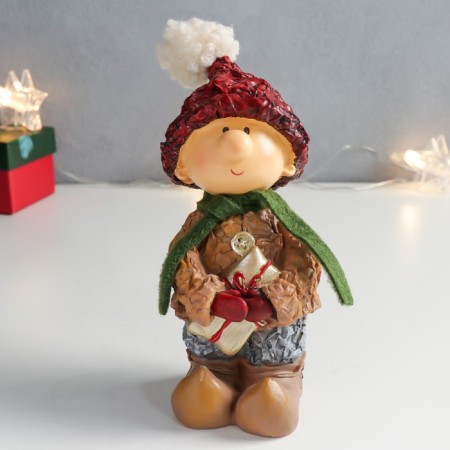 Polystone souvenir "Baby in a red hat and a green scarf with a gift" 7.5x10x17 cm