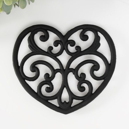 Souvenir cast iron stand "openwork heart" 16x17x1.5 cm-1