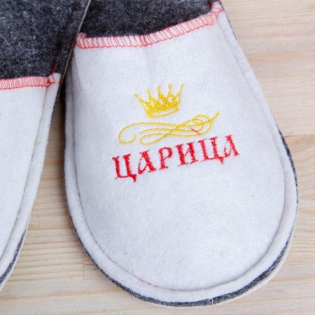 Slippers for the bath "Queen", female, felt-1