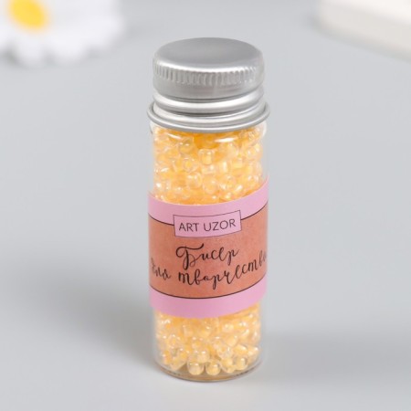 8/0 beads in the bottle "translucent with a centrality. Persian" shines under UV 20 g 6x2x2 cm