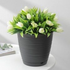 Pot for flowers with a Saffron pallet, 1.5 l, d = 14.6 cm, h = 13.5 cm, black color is black