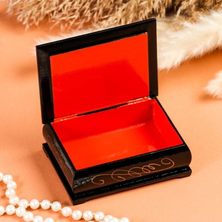 Casket "Piones in a vase", 7.5 × 10 cm, lacquer miniature-1