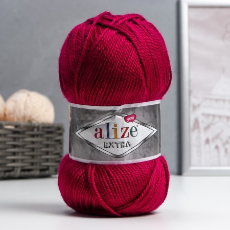 Extra yarn 100% acrylic 220m/100g (48 dark fuchsia)
