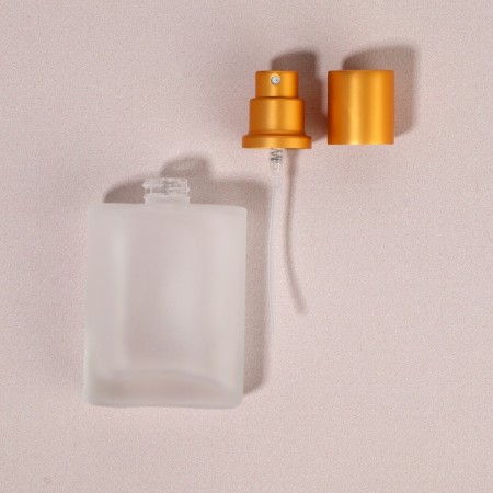 Glass bottle for perfume, with a spray, 30 ml, golden color-5