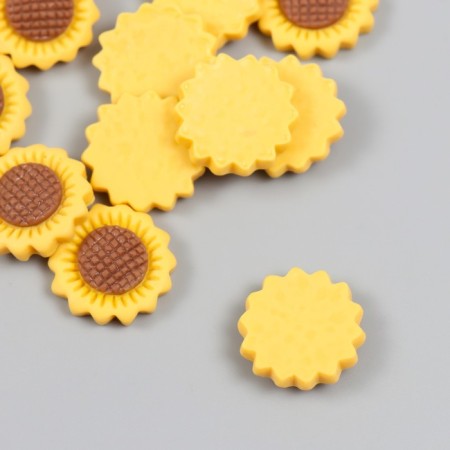 Decor for creativity plastic "Sunflower" 1.8x1.8 cm-1