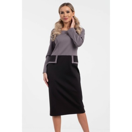Women's dress, size 42-4