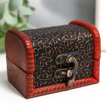 Casket Wood Equrated "golden curls on the black" chest 6x8x5.5 cm