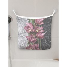 Organizer in a bath on suction cups 