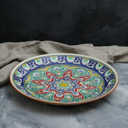 Lryagan Round Rishtan Ceramics, 41cm, white with blue, red-yellow-green pattern