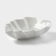 Ceramic “Listenik”, 14 × 10 × 3 cm, white color