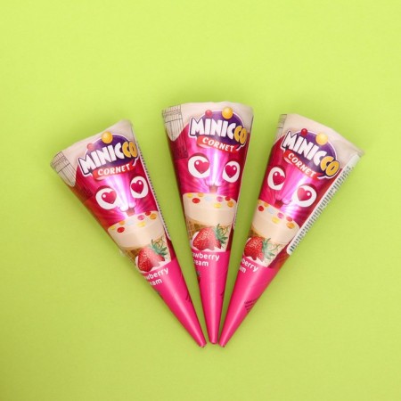 Minicco Cornet Strawberry Waffel Horn Milk Chocolate Strawberries, 25 g-1