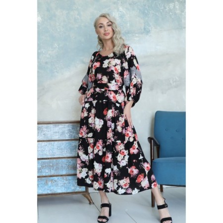 Women's dress, size 46-6