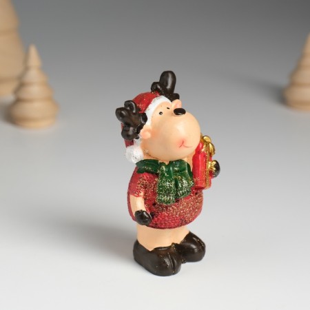 Polystone souvenir "Olenien in a red coat and green scarf" MIX 7.5x4.2x7.5 cm-2