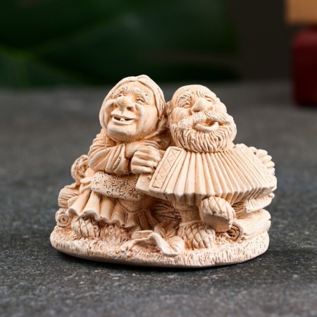 Figure "On the Flood" ivory, 7x6x8cm-5