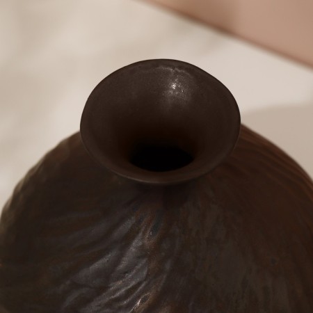 Vase for flowers decorative art color black 20 x 14 x 14 cm-4