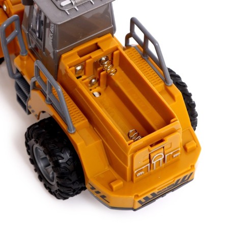 Radio -controlled excavator "bulldozer", works from batteries-4
