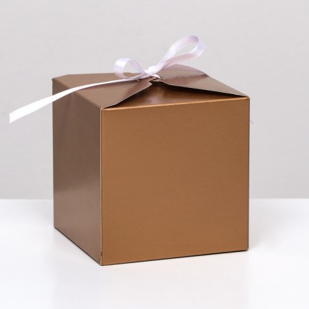 The box is folding, gold, 10 x 10 x 10 cm,