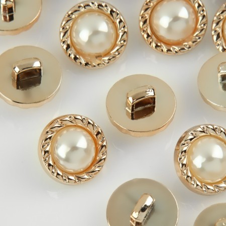 A button on the leg, with pearls, d = 15 mm, gold color-1