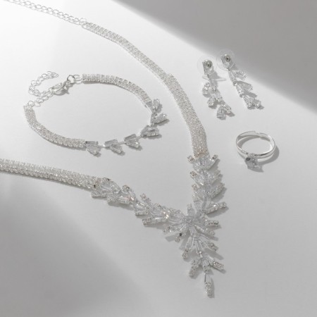 Set 4 objects: earrings, necklaces, bracelet, ring "pattern" thin, white color in silver