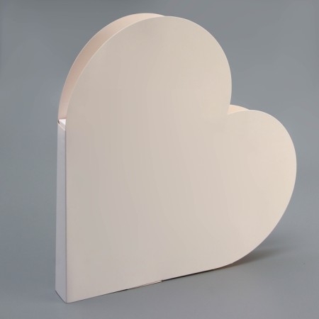 Box for sweets, 18 x 18 x 3 white. Confectionery packaging