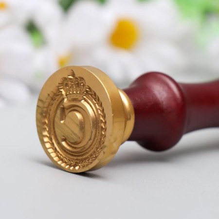 Printing for wax with a wooden handle "Crown with the letter C" 9x2.5x2.5 cm-3