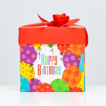 Self -assembly box "Happy Birthday" red 10x10x10 cm-1