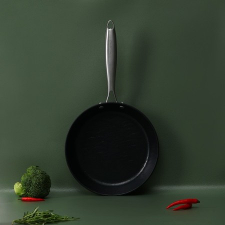 Pan Magistro Rock Stone, D = 24 cm, h = 4.5 cm, anti -stick coating, induction, black color-10