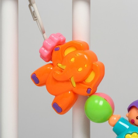 Stretching to a stroller/crib "mix", 4 toys, types of mix, baby me-4