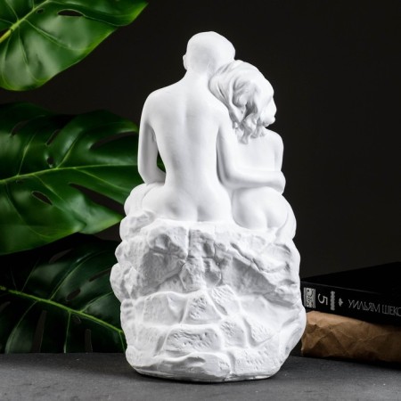 Figure "Lovers on Stone" White 13x18x30cm-2