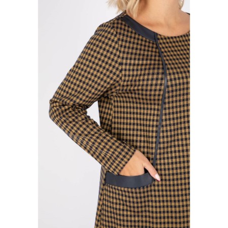 Women's dress, size 56-7