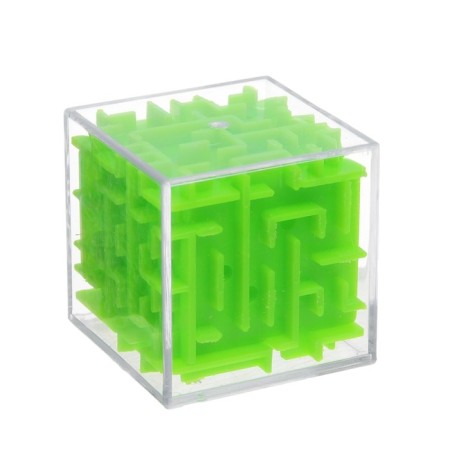 Labyrinth puzzle, green color