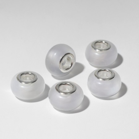 Bead "gloss", white color in silver